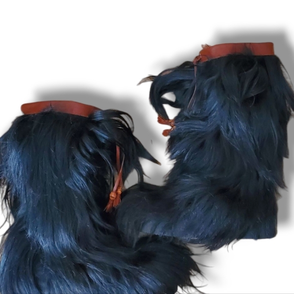 GUCCI Yeti Siberian Goat Hair Black Fur Vintage winter boots with COA - Picture 3 of 16